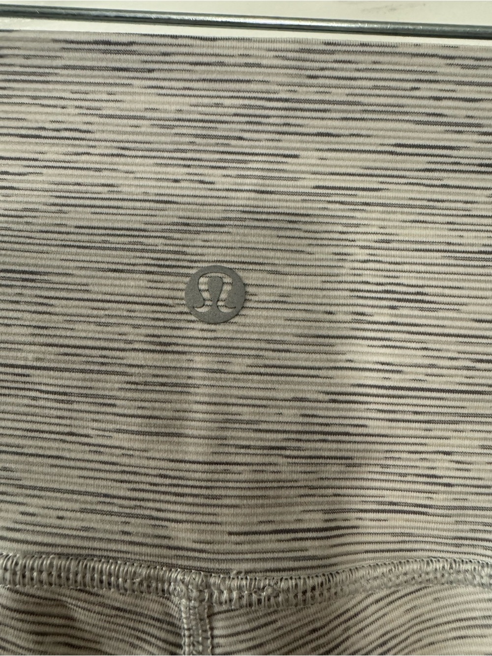 Lululemon Light Heather Gray High-Rise Leggings - Picture 7 of 8